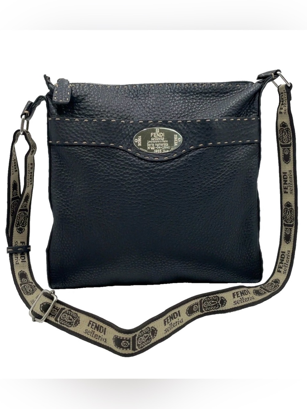 Auth FENDI Selleria Black Grained Leather 8BT109 Shoulder Bag